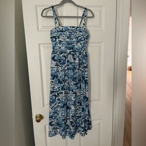 Abercrombie & Fitch Blue Floral Dress! Size XS! Worn once.